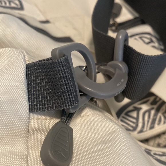 Life is Good duffle bag - Picture 11 of 14